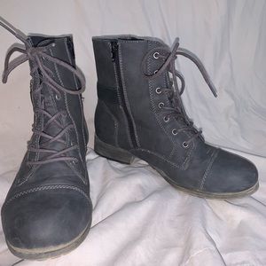 Maurice’s gray booties